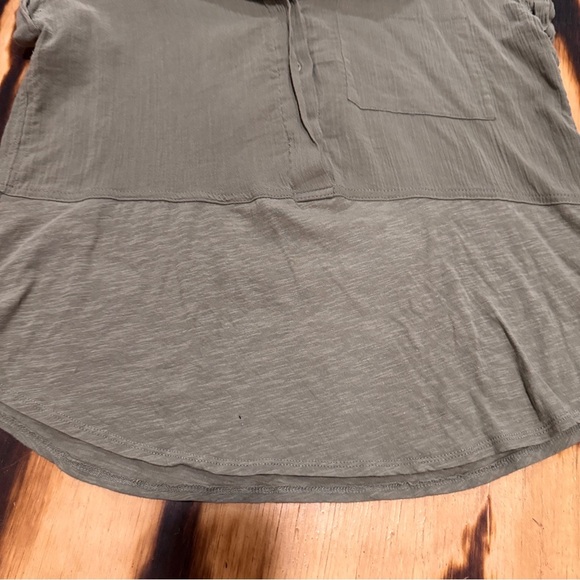 Universal Thread Olive Green Boxy Polo Blouse - Picture 6 of 7